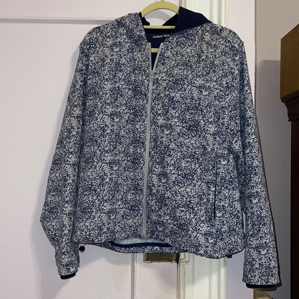 Outdoor Voices blue pebbled rectreck zip jacket